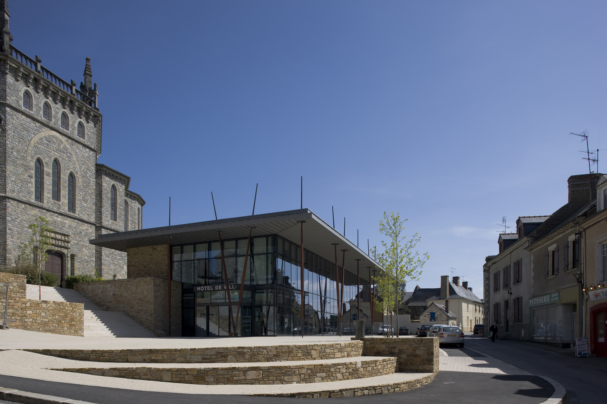 60 1145 Mairie Chateaubourg 1